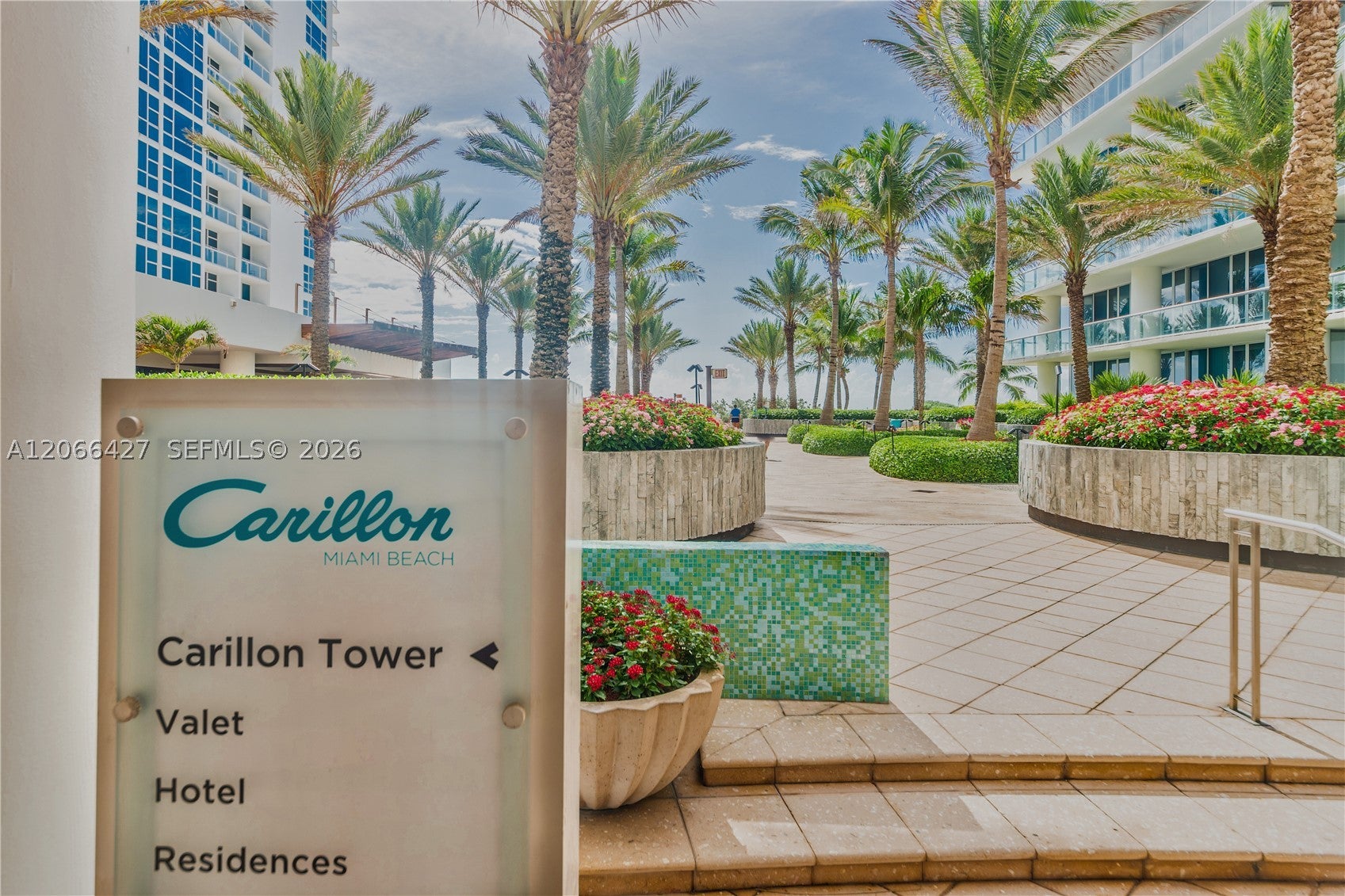 6899 Collins Ave 702