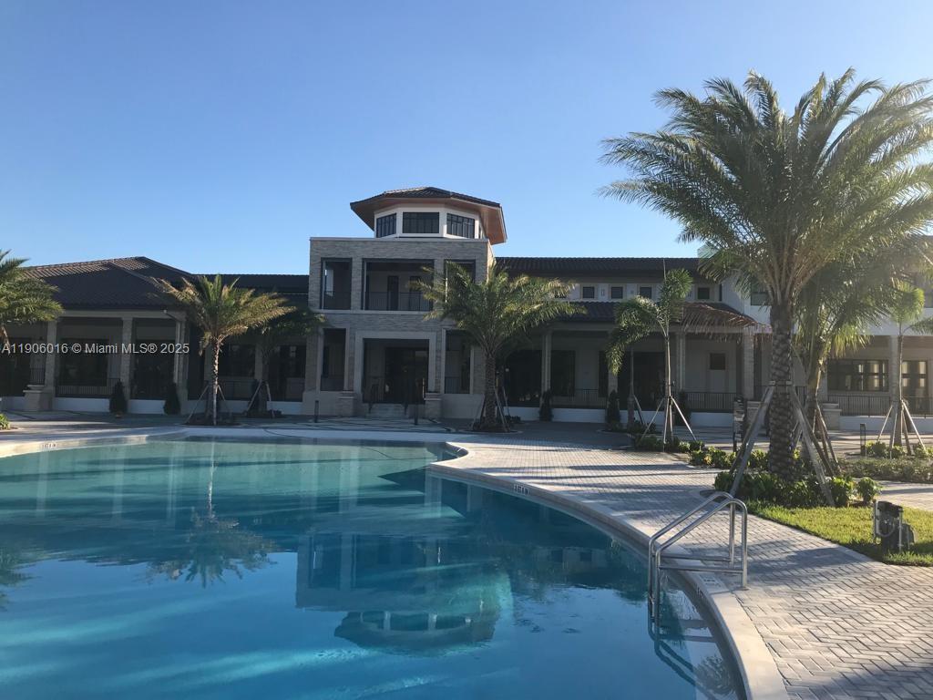 8650 NW 97th Ave 204