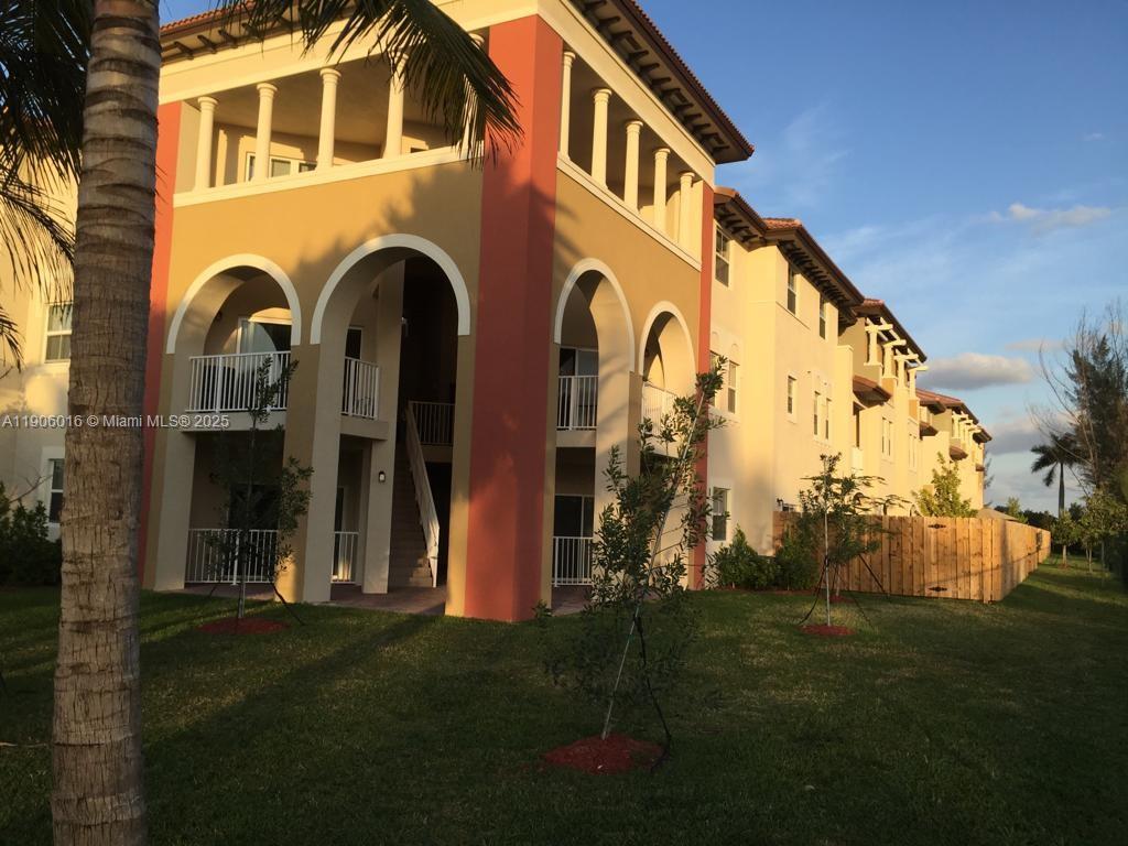 8650 NW 97th Ave 204