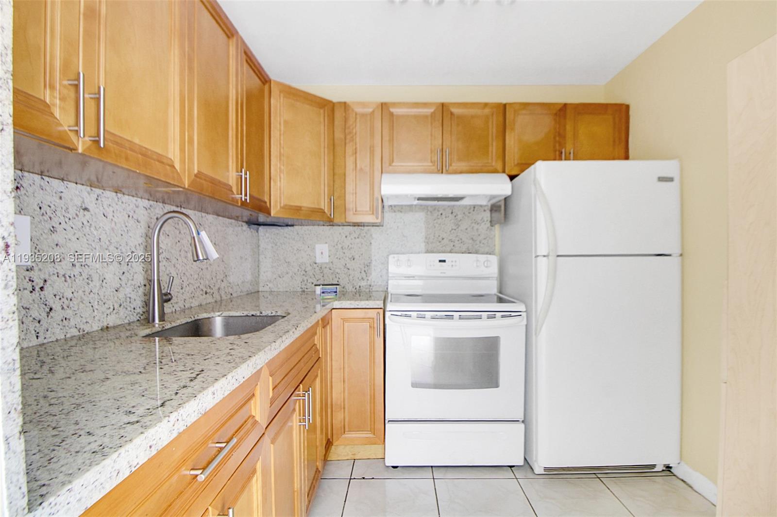 THE FOUNTAINS AT FONTAINE - Residential