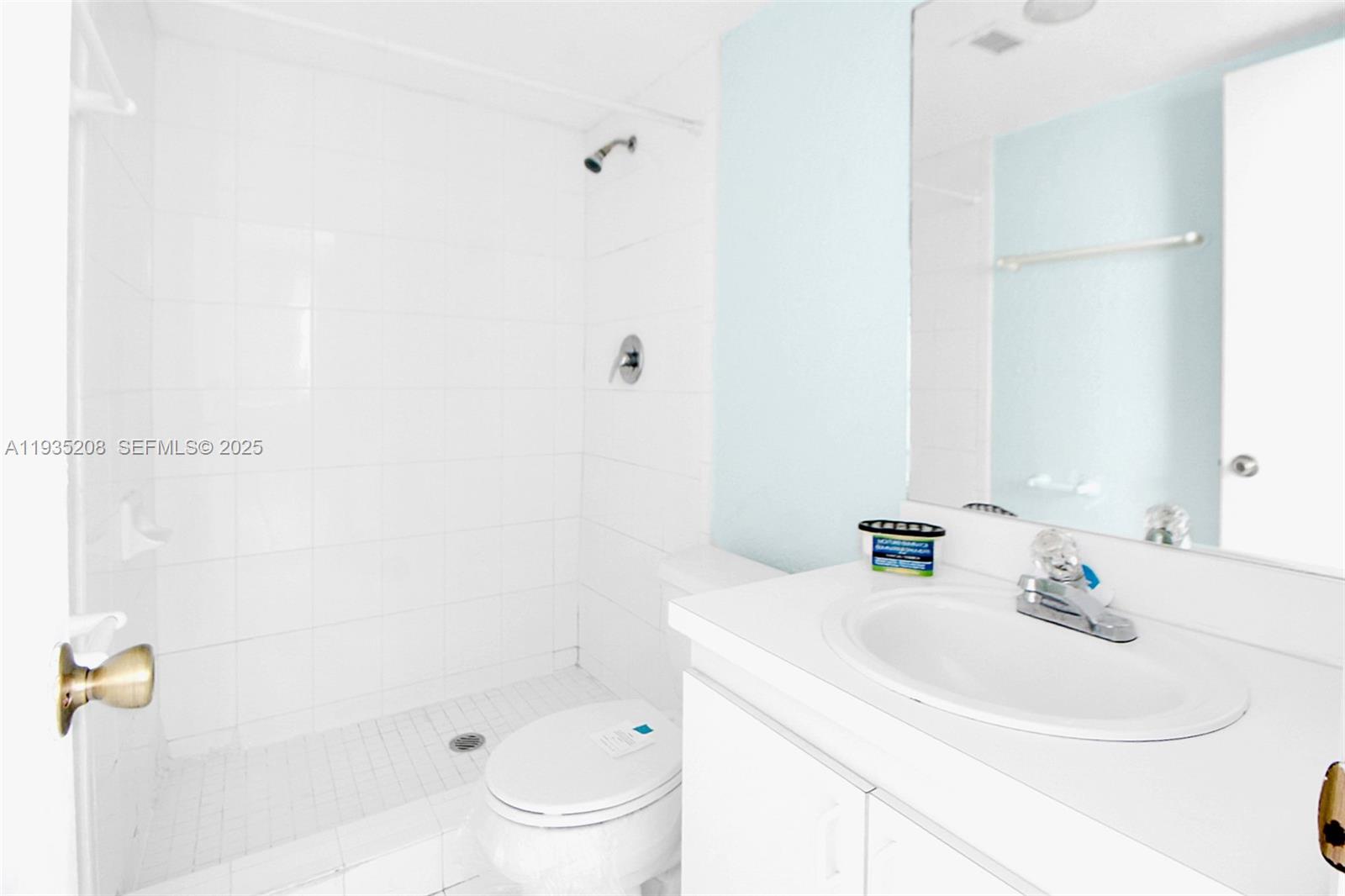 THE FOUNTAINS AT FONTAINE - Residential