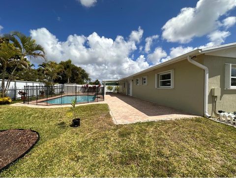 15432 SW 105th Ave Miami FL 33157