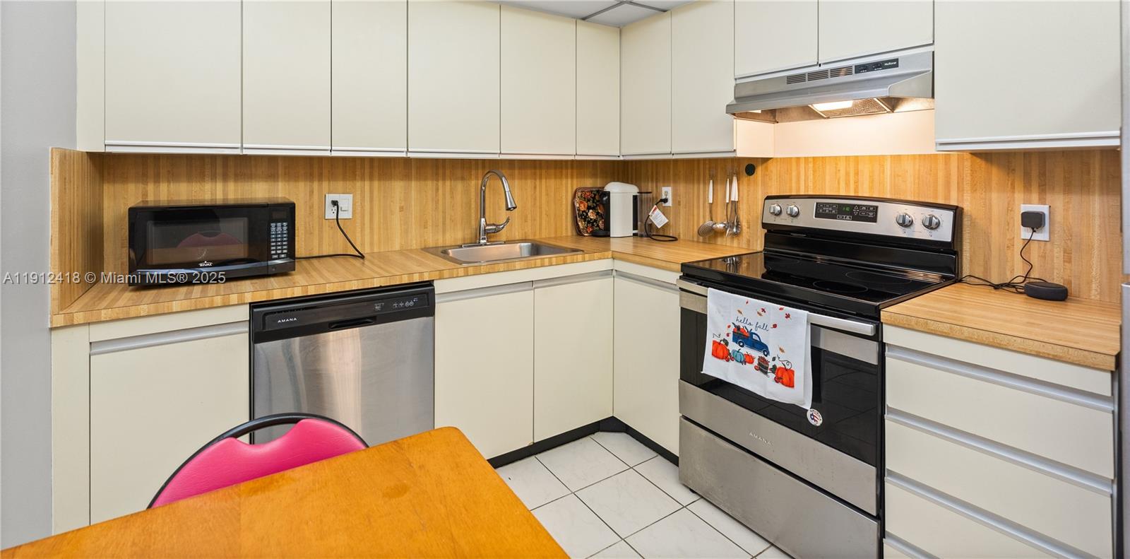 OLYMPUS CONDO PHASE - Residential Lease