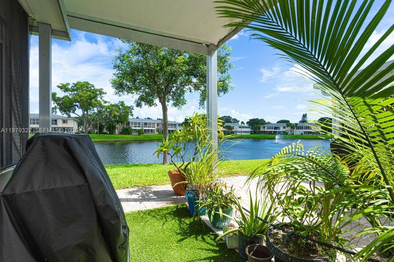 PINES OF DELRAY NORTH CON - Residential