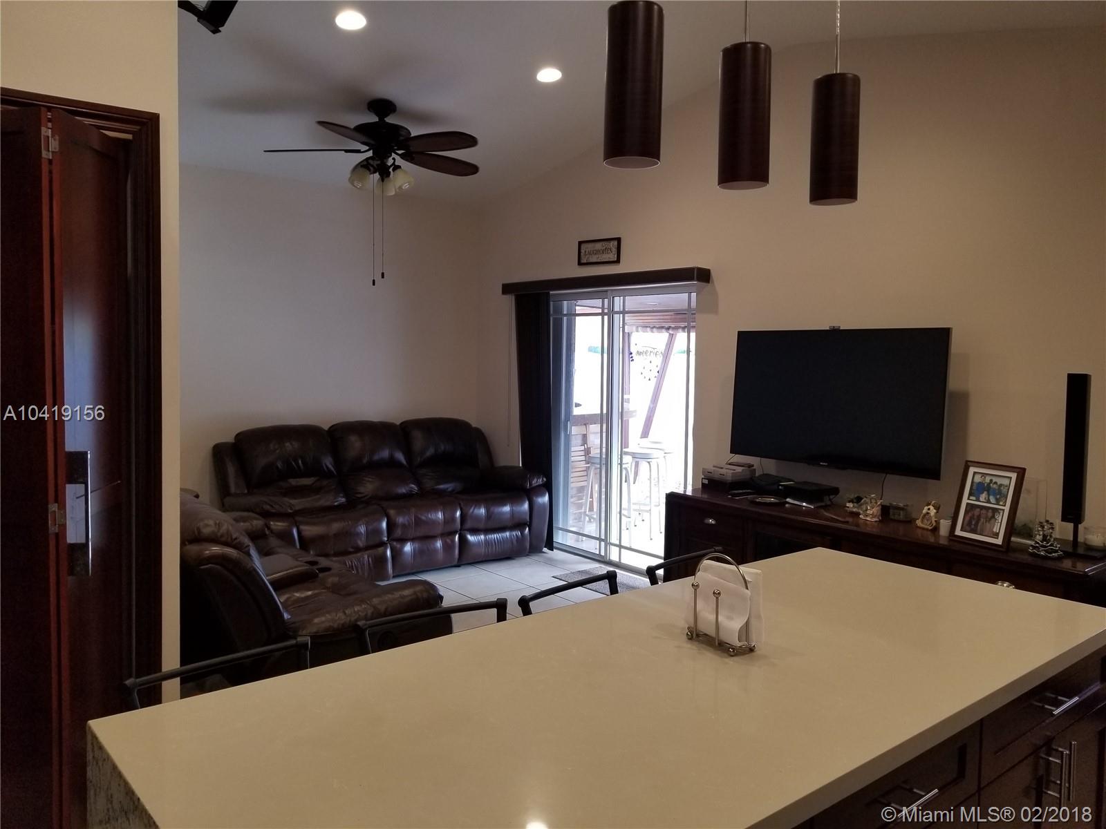 WEST PALM BEACH GARDENS - Residential