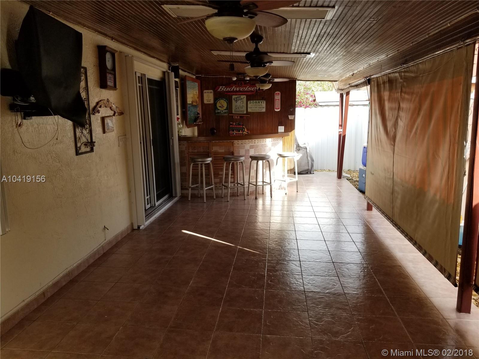 WEST PALM BEACH GARDENS - Residential