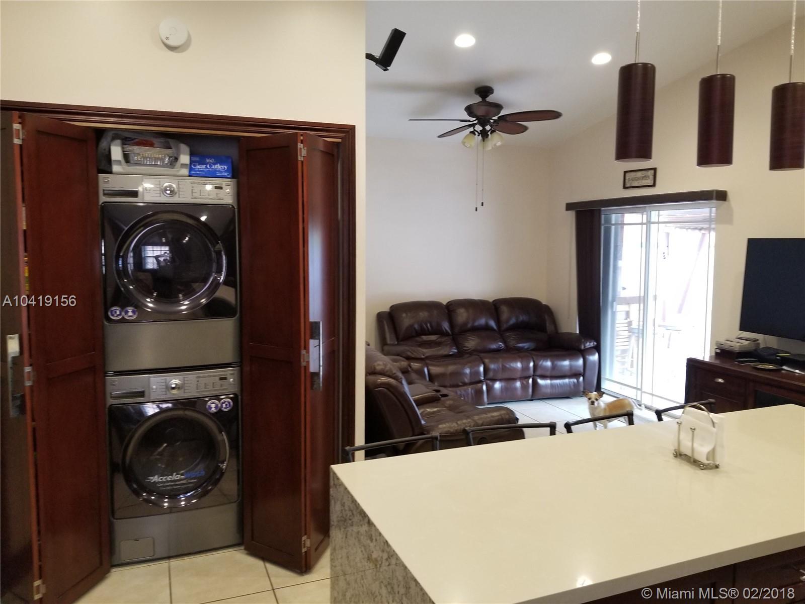 WEST PALM BEACH GARDENS - Residential