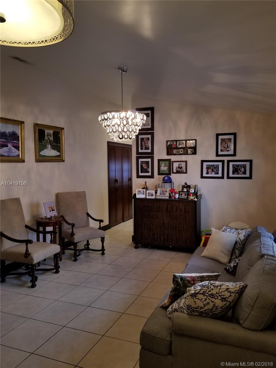 WEST PALM BEACH GARDENS - Residential