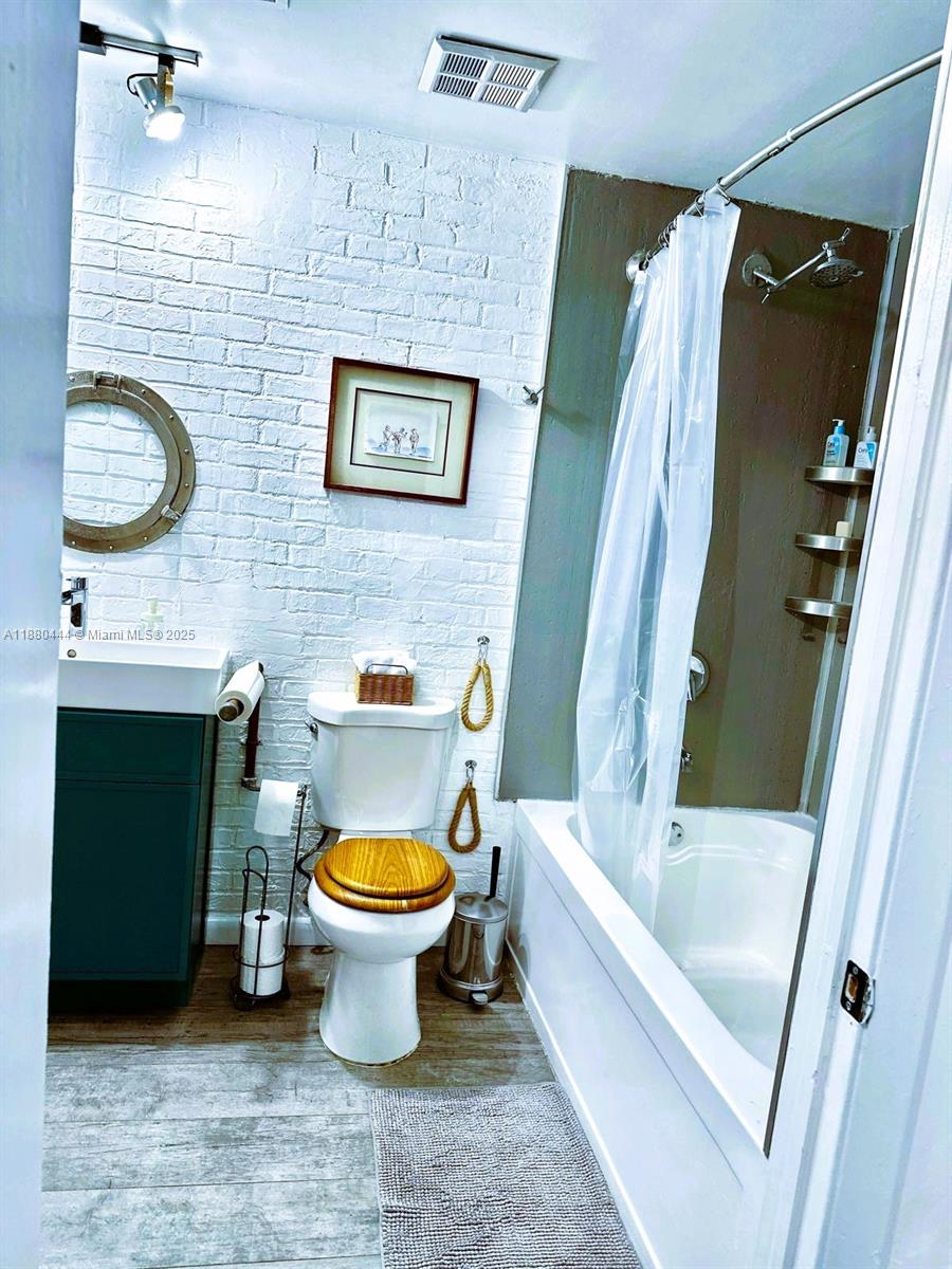 NEO CONDO - Residential