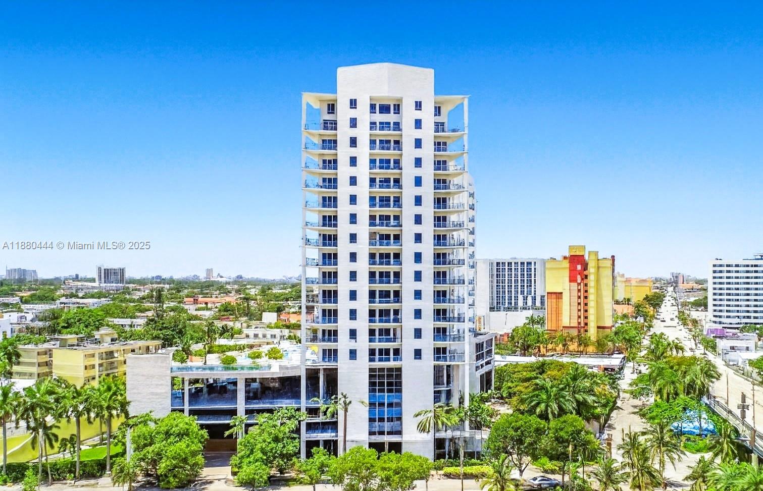 10 SW South River Dr 605