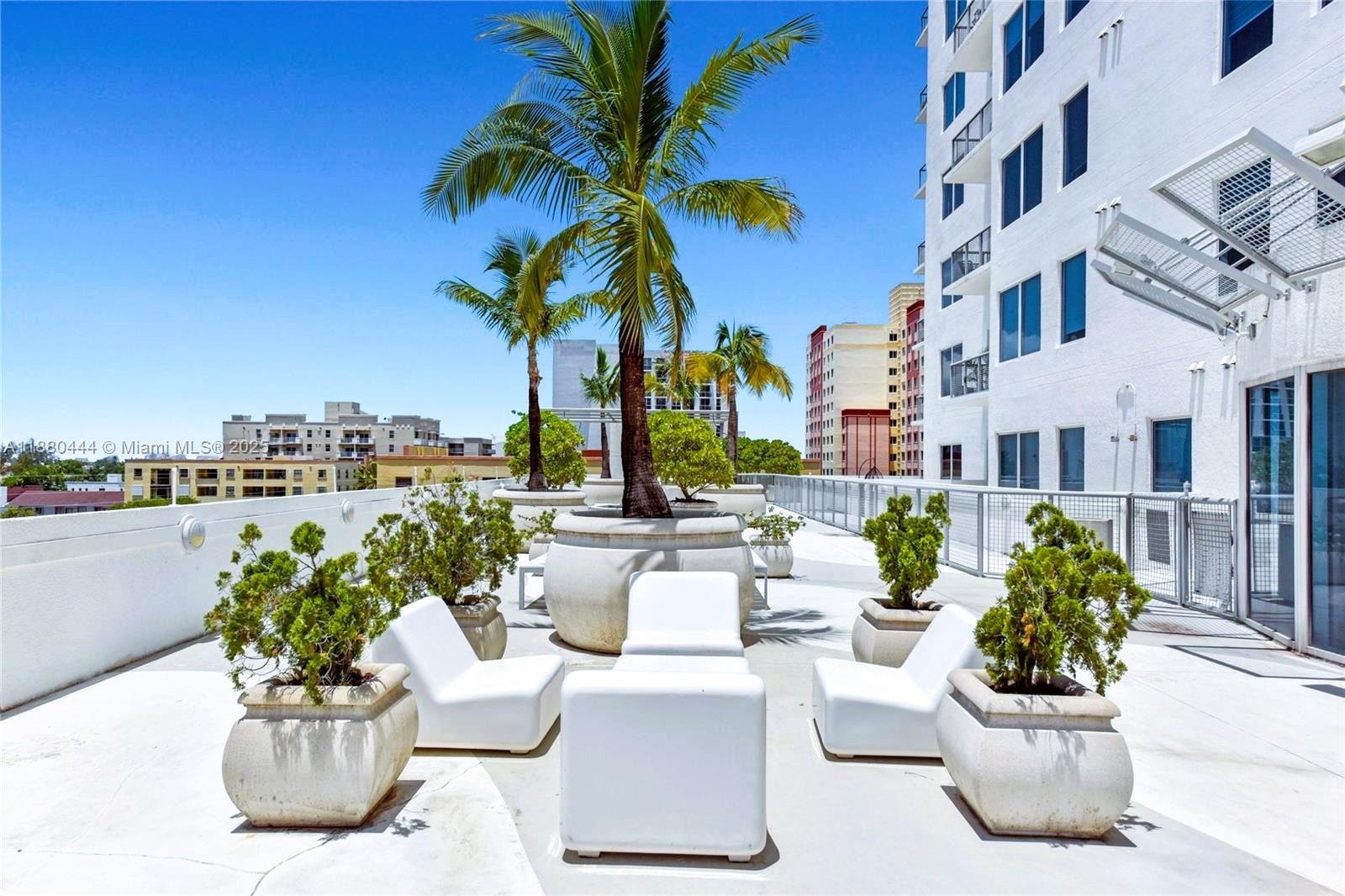 NEO CONDO - Residential