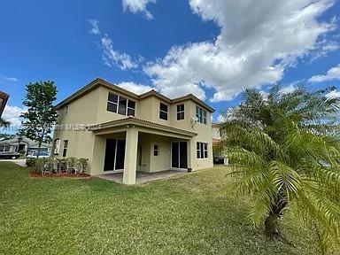 Photo 3 of 16 of 2213 SW Newport Isles Blvd house