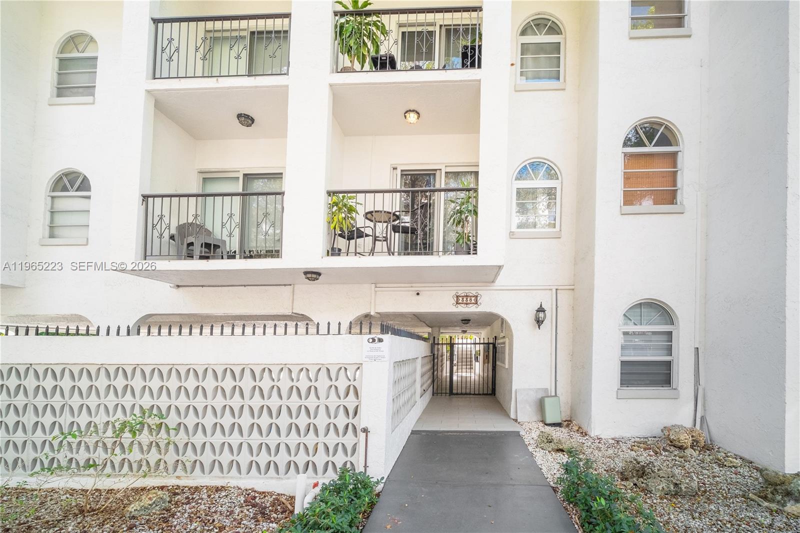 THE MAJORCAS CONDO - Residential