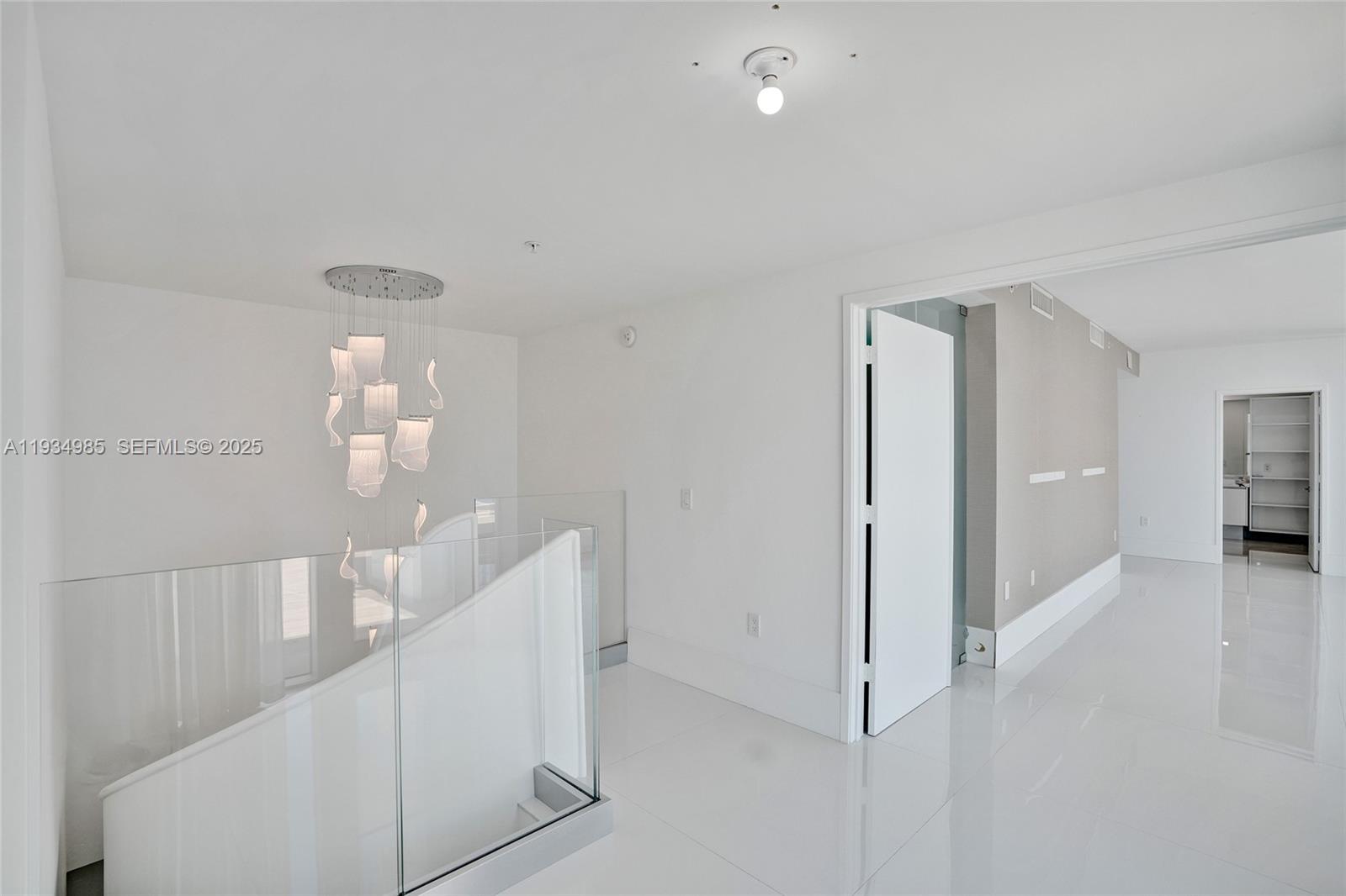 PARQUE TOWERS CONDO - Residential