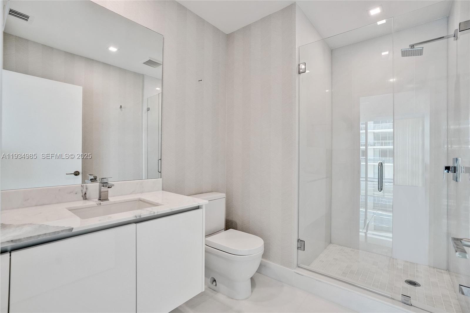 PARQUE TOWERS CONDO - Residential