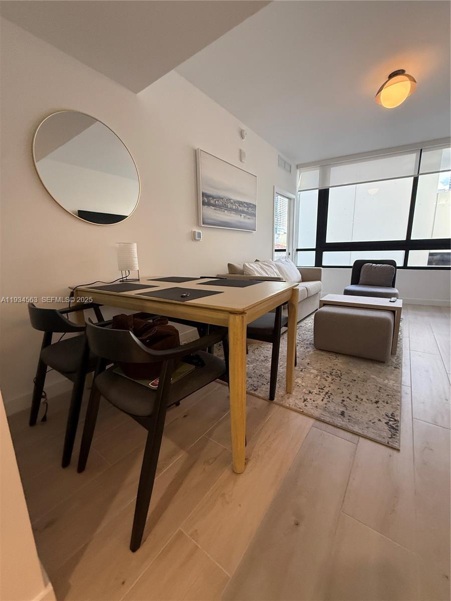 225 DISCTRICT - Residential