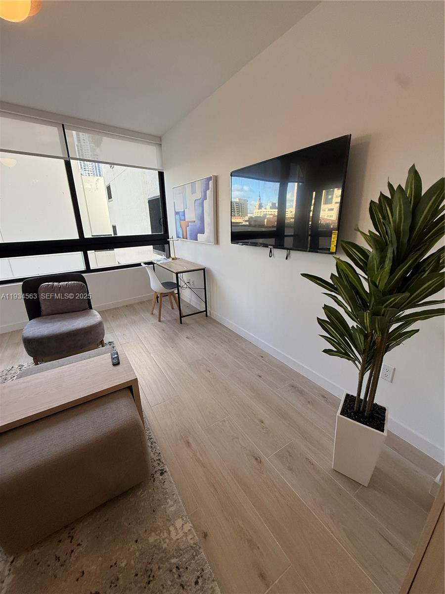 225 DISCTRICT - Residential