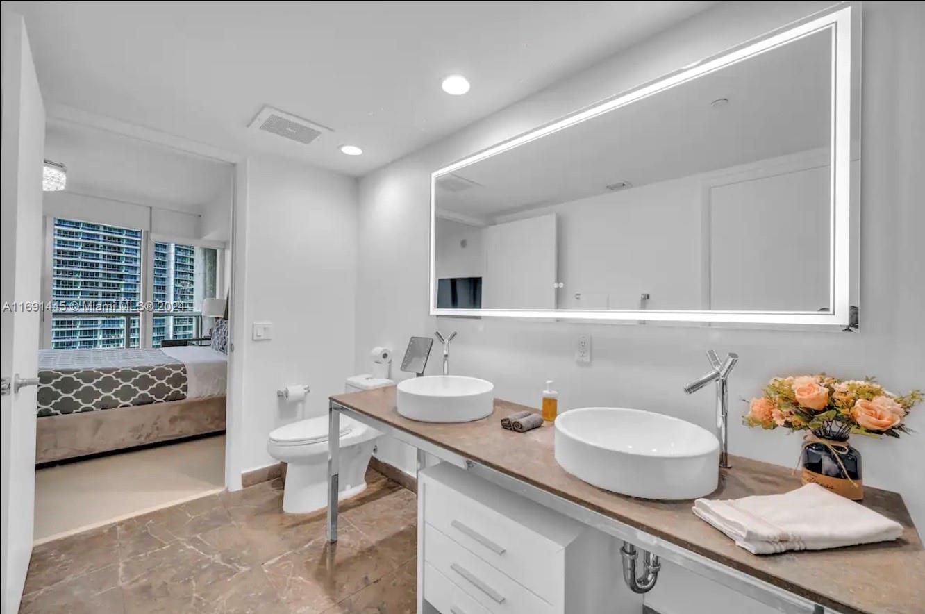 ICON BRICKELL CONDO NO 3 - Residential