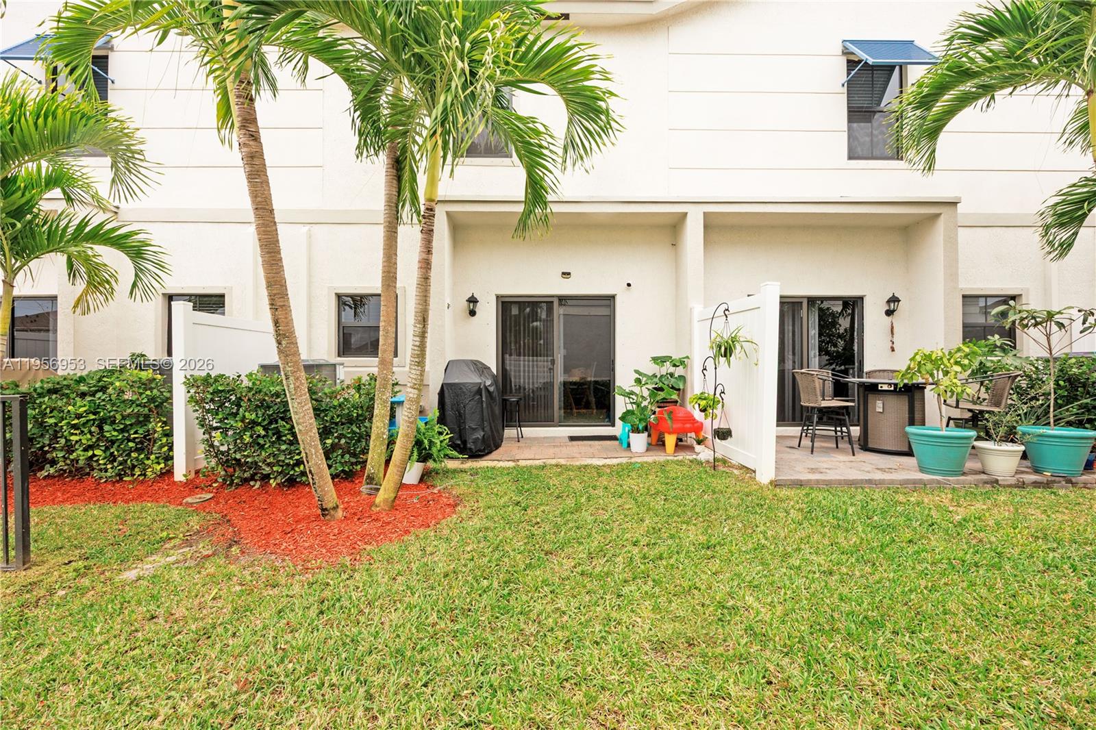 HIGHLAND OAKS - Residential