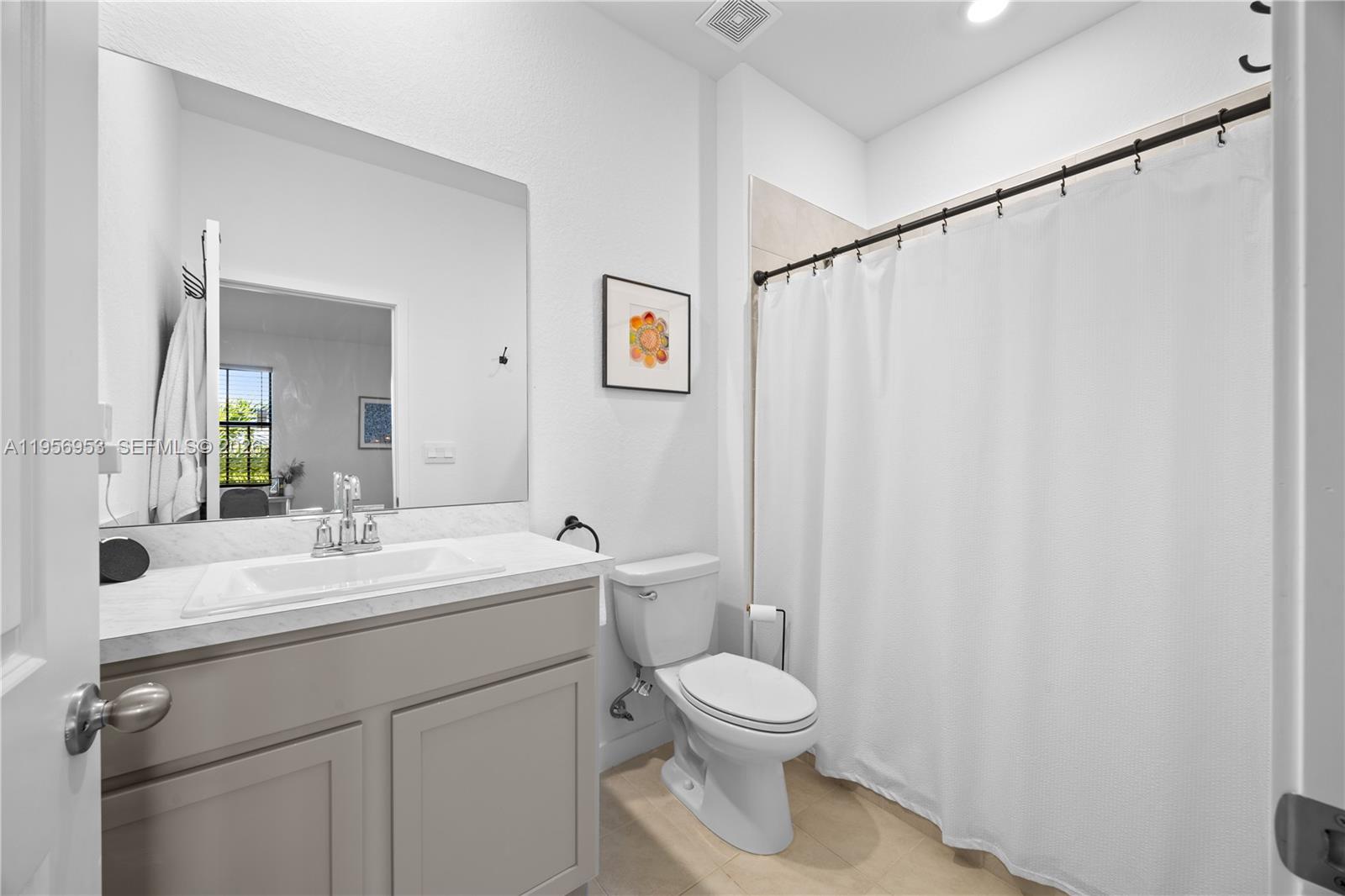 HIGHLAND OAKS - Residential