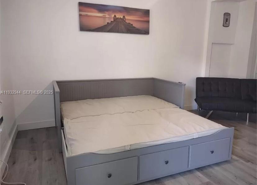 LAWRENCE ESTATES LAND COS - Residential Lease