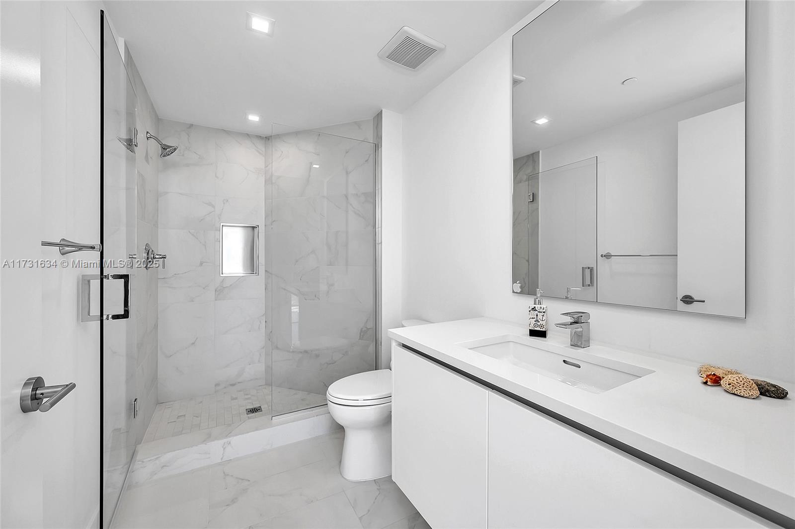 SABBIA BEACH CONDO - Residential