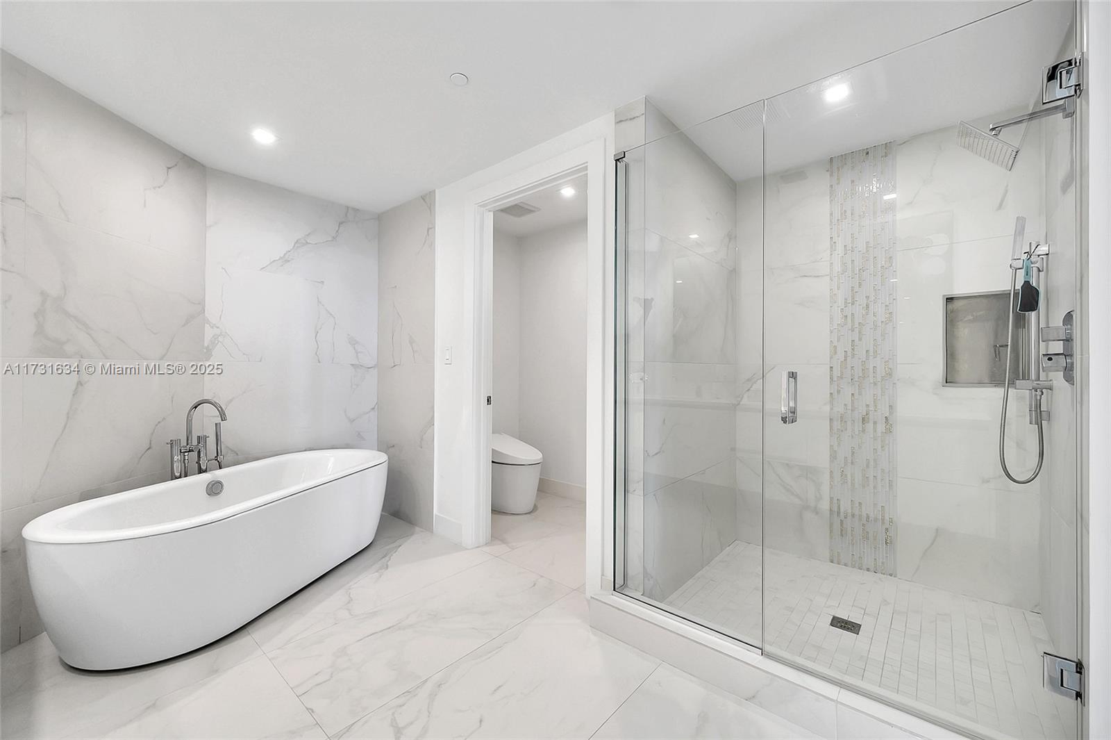 SABBIA BEACH CONDO - Residential