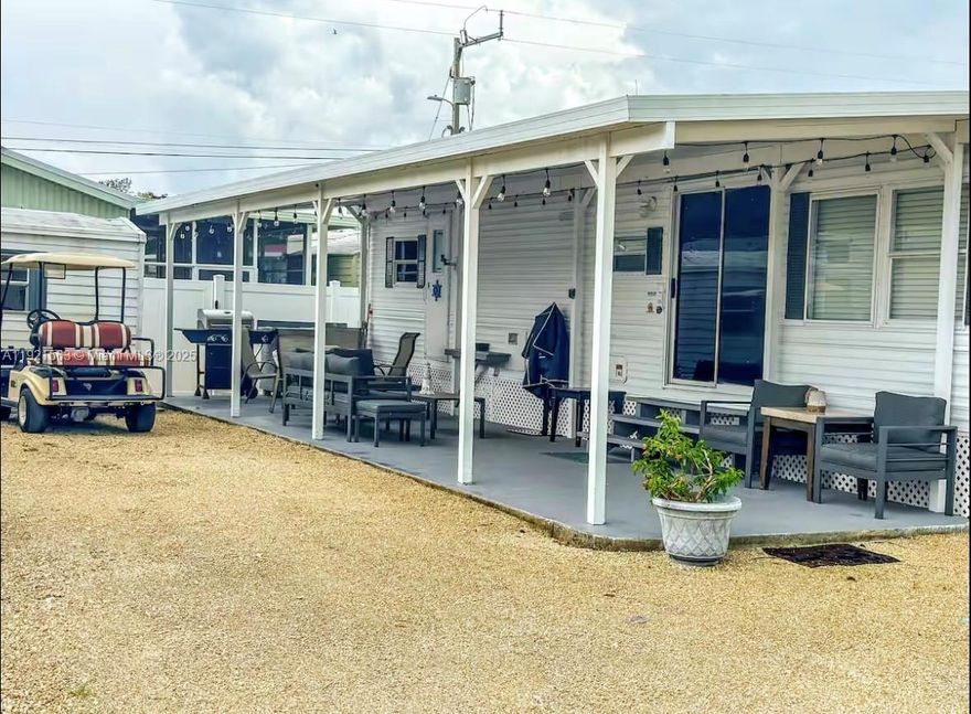 2 bedroom 1 bath Florida Keys living with a short drive to the city.  Calusa outdoor amenities include marina/boat ramp, temporary dockage, boat storage, 24-hour security, tennis/pickleball, basketball court, playground, onsite laundry, pool and recreational hall. With weekend get-a-way and or a short-term rental property communities in the Florida Keys ALL information to be verified with owner.