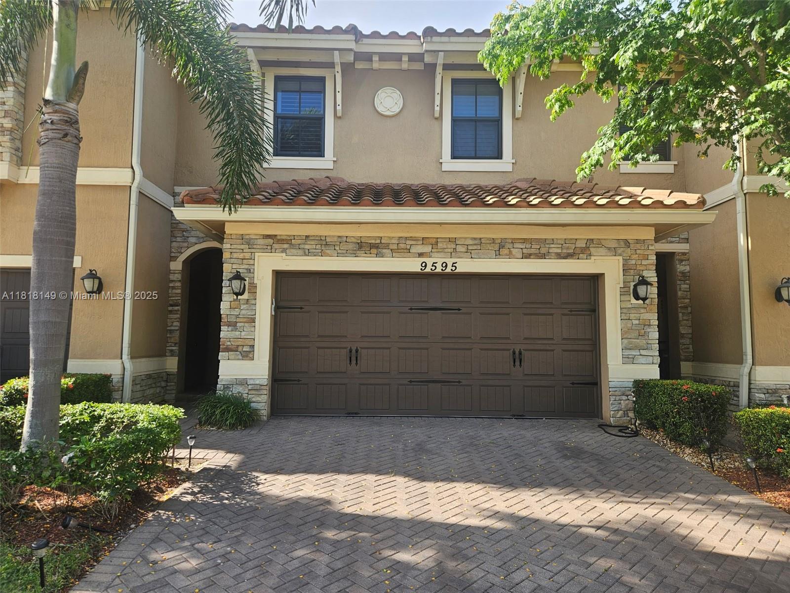 Property for Sale at 9595 N Town Parc Cir N Cir, Parkland, Broward County, Florida - Bedrooms: 3 
Bathrooms: 3  - $685,000