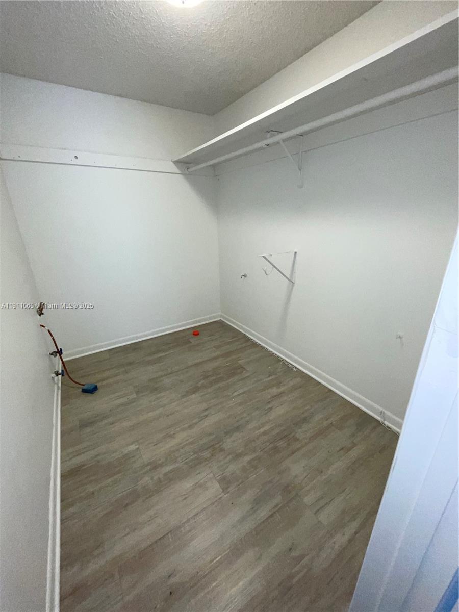 MAPLE LEAF VILLAS CONDO - Residential Lease