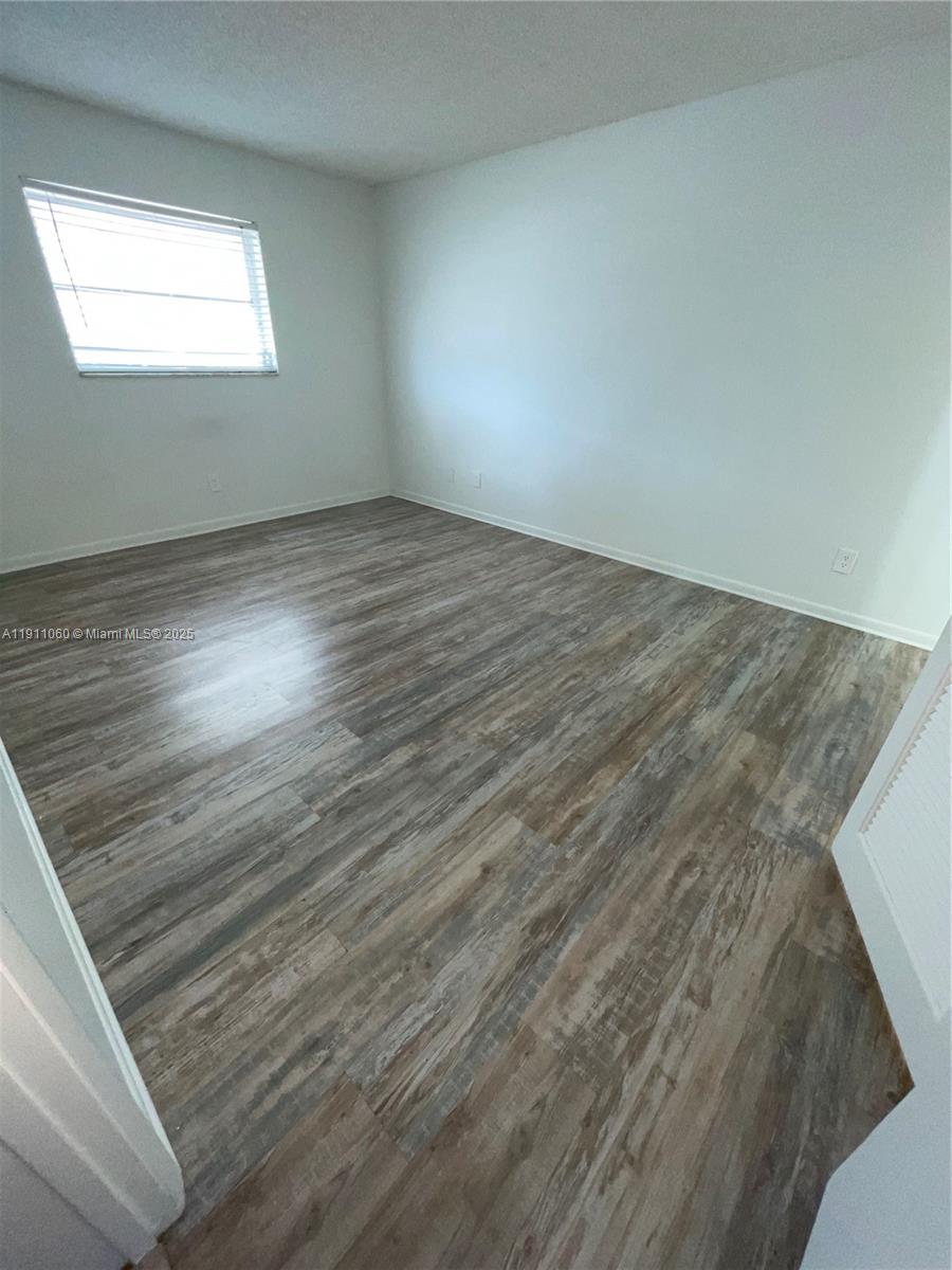 MAPLE LEAF VILLAS CONDO - Residential Lease