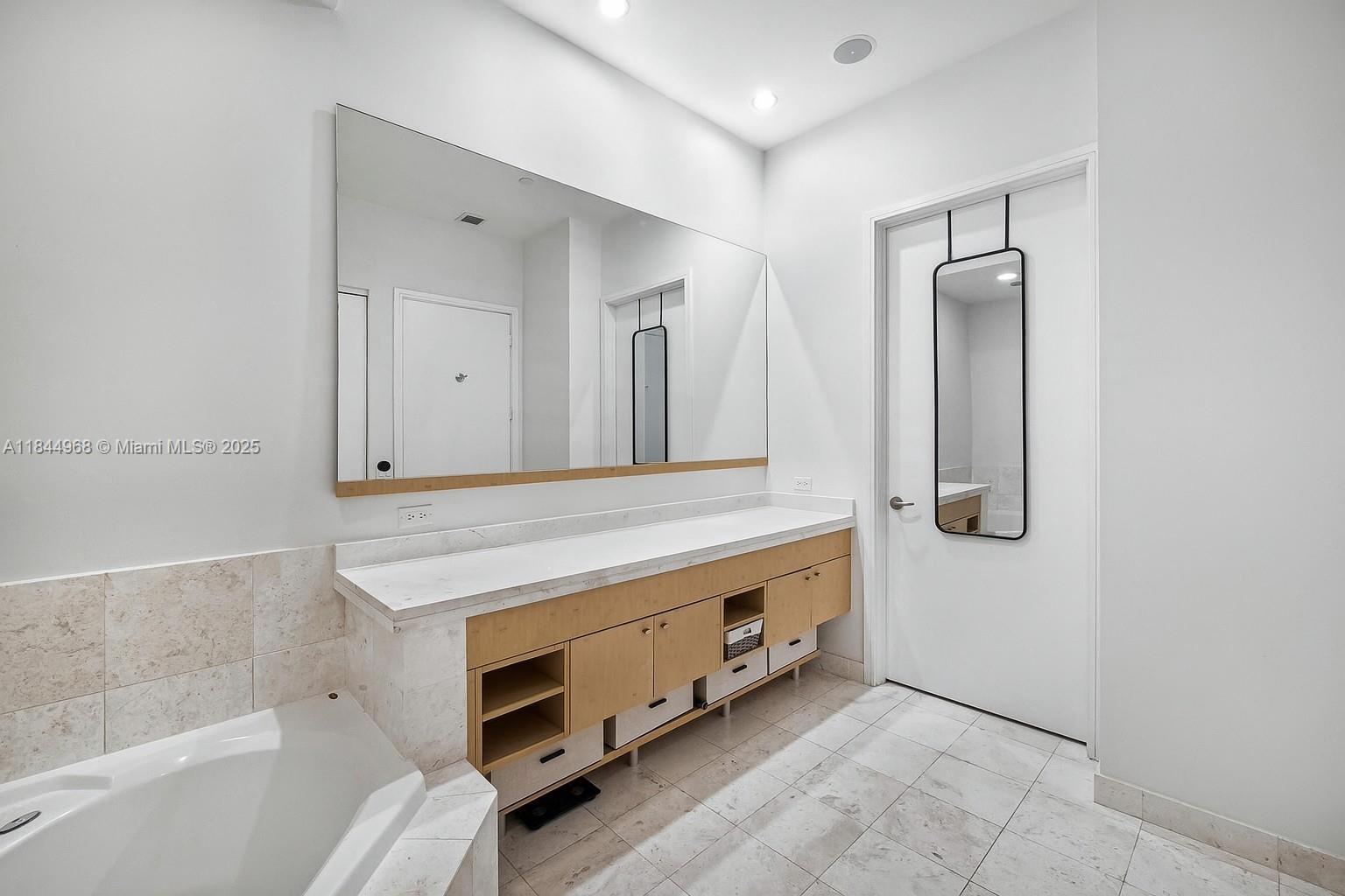 ASIA CONDO - Residential