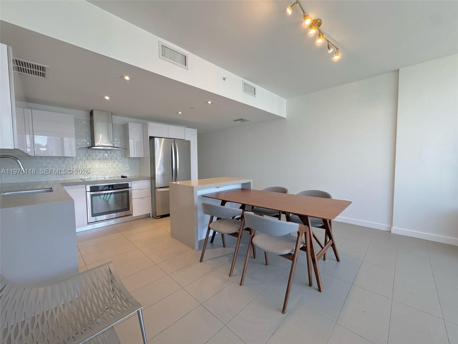 1600 NE 1st Ave 2210