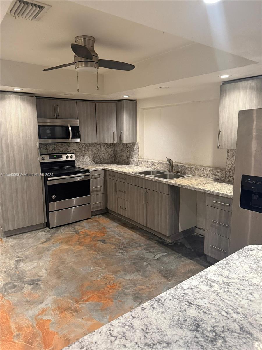 MIRAMAR PARK FIRST ADD - Residential