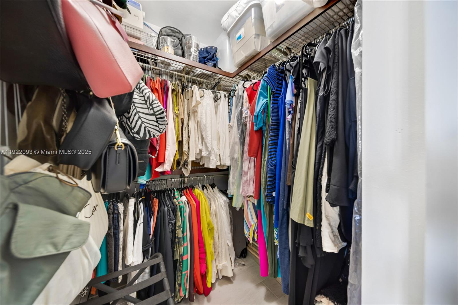 MIRADOR 1200 CONDO - Residential