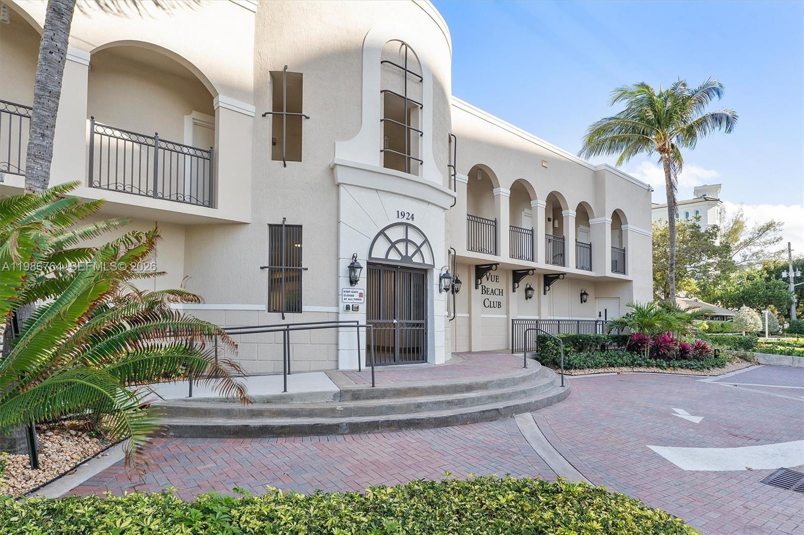 VUE CONDO - Residential