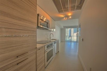 1300 Brickell Bay Dr 2313 Miami FL 33131