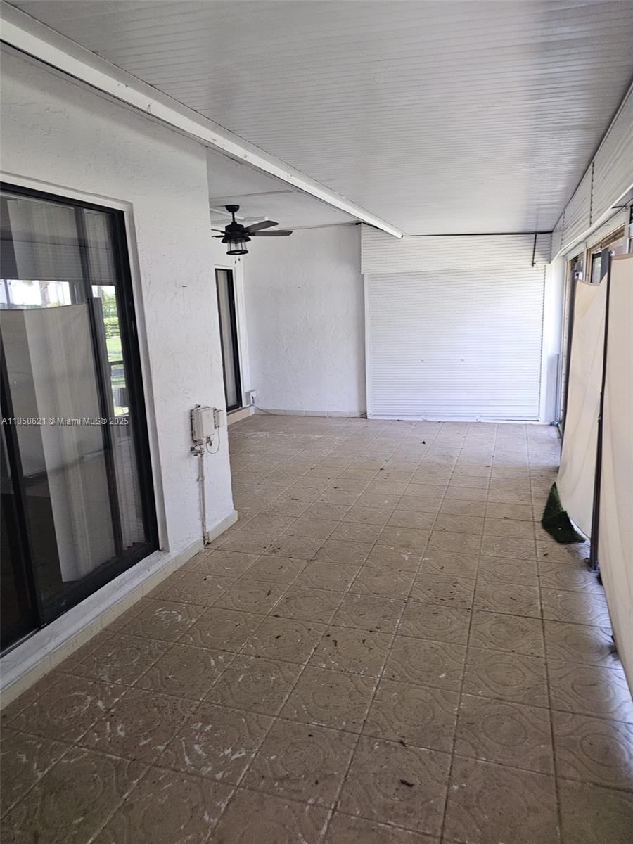 VILLAS AT BONAVENTURE IN - Residential