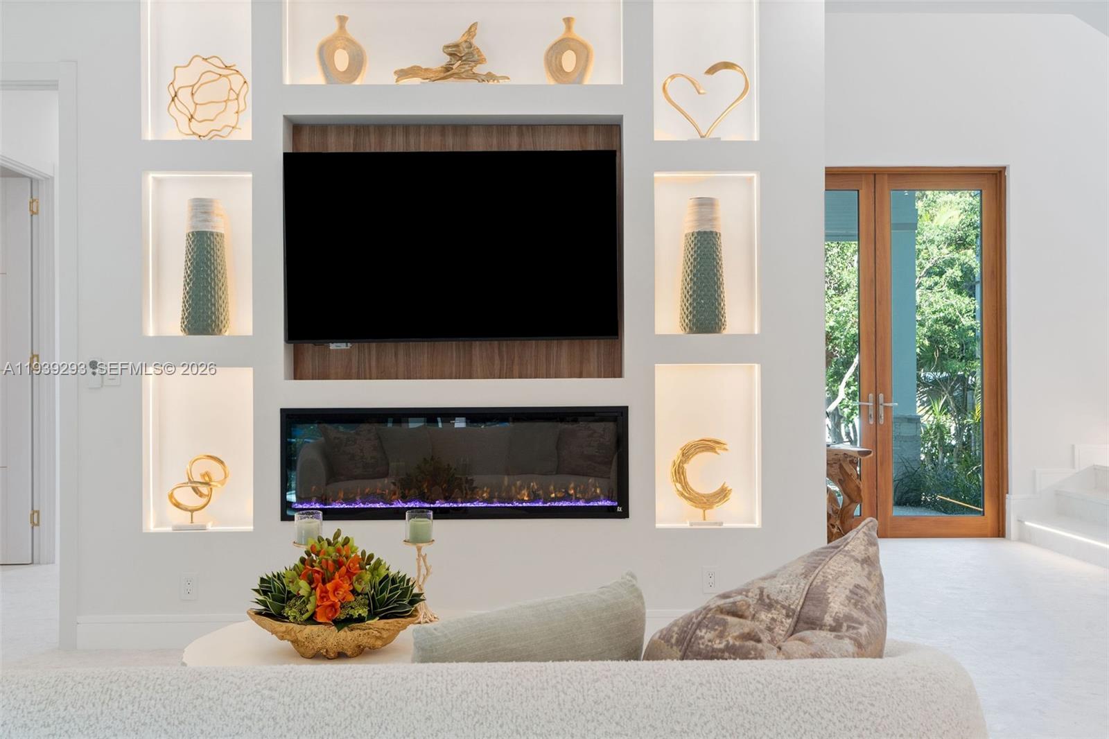 PLANTATION BEACH - Residential