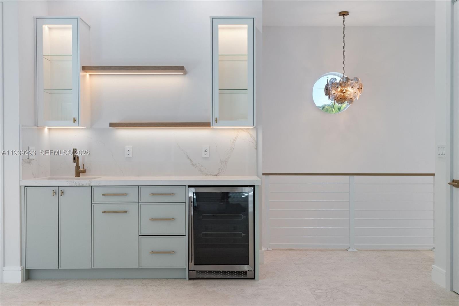 PLANTATION BEACH - Residential