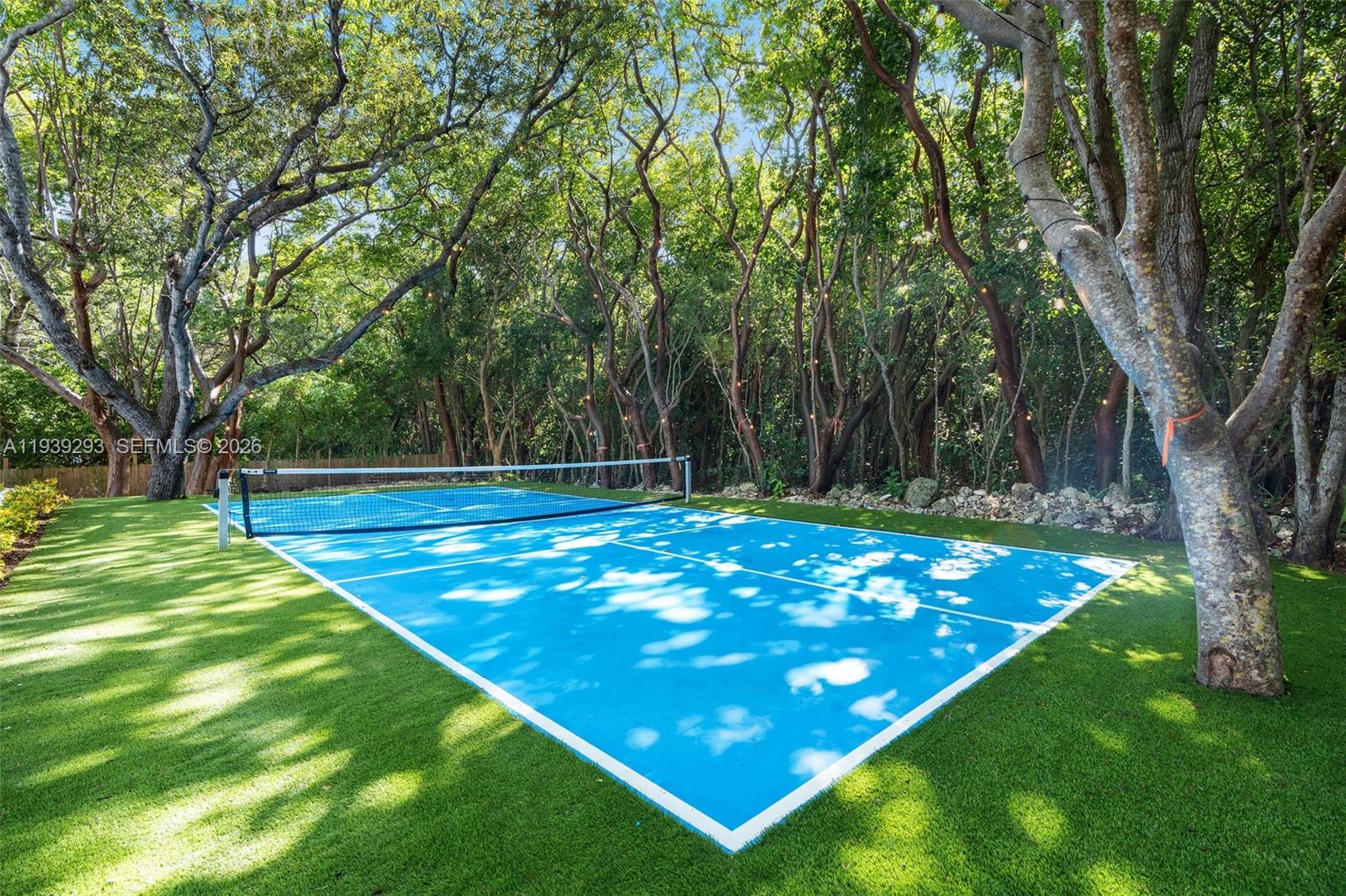 PLANTATION BEACH - Residential