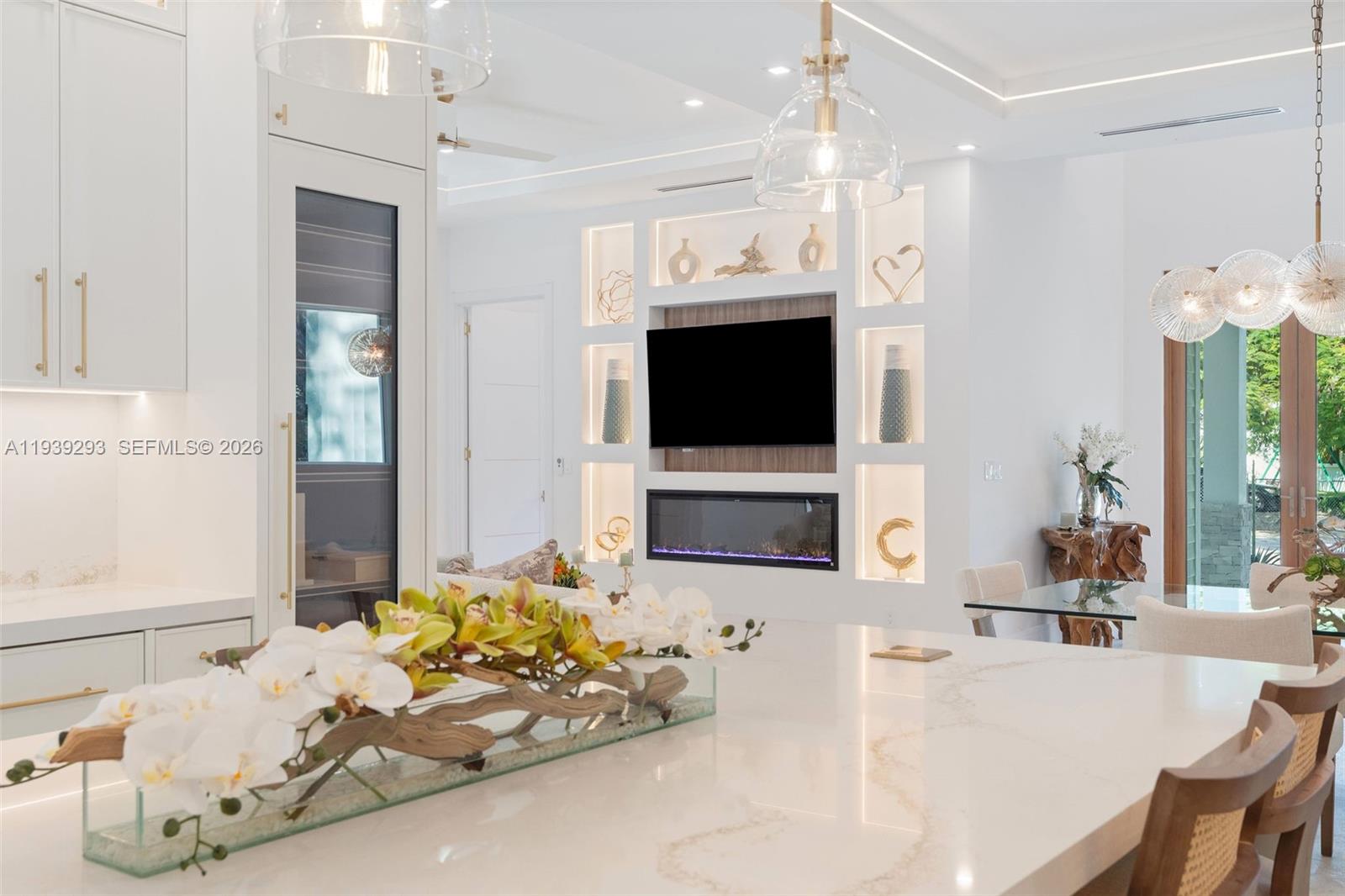 PLANTATION BEACH - Residential