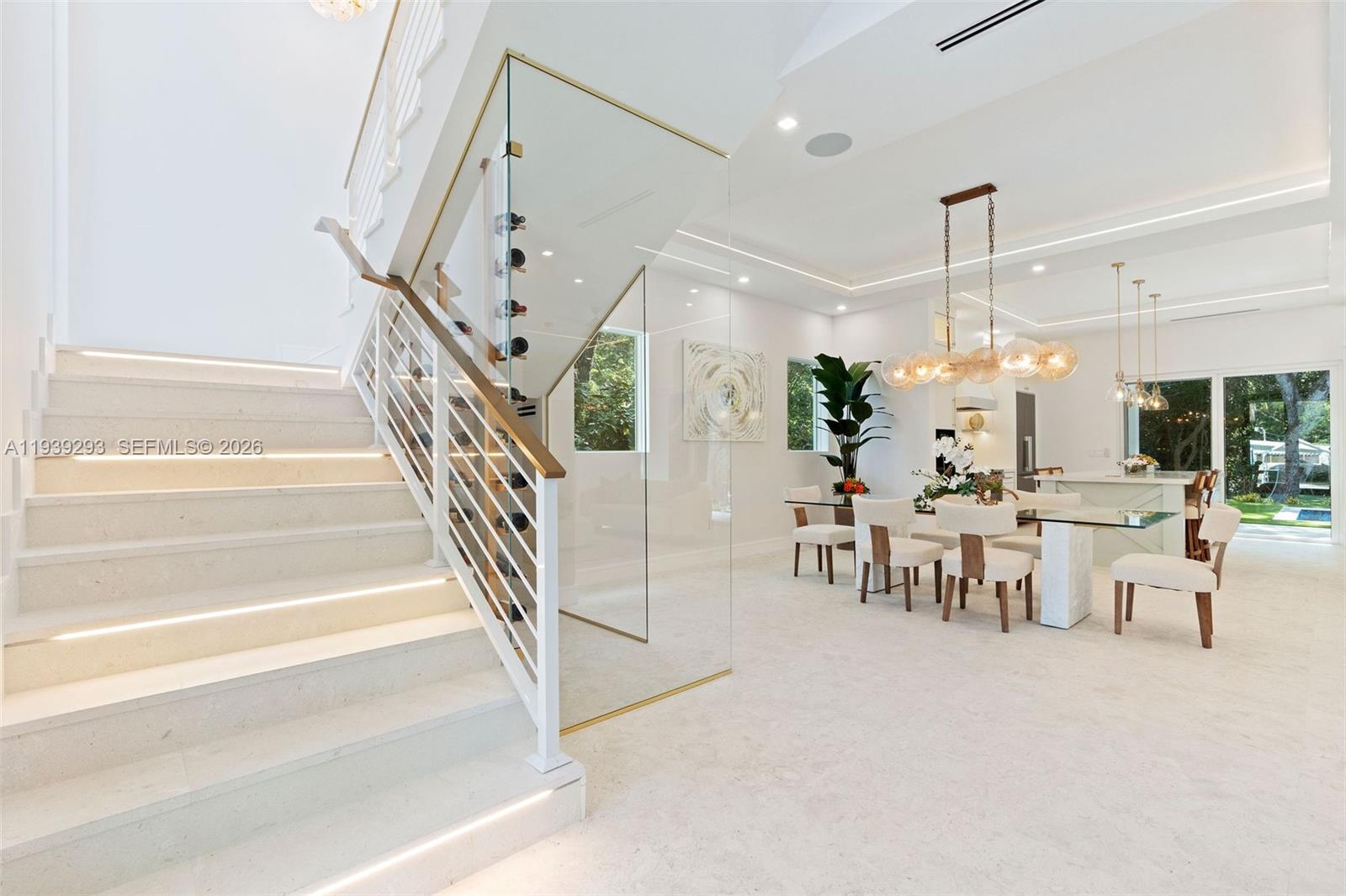 PLANTATION BEACH - Residential