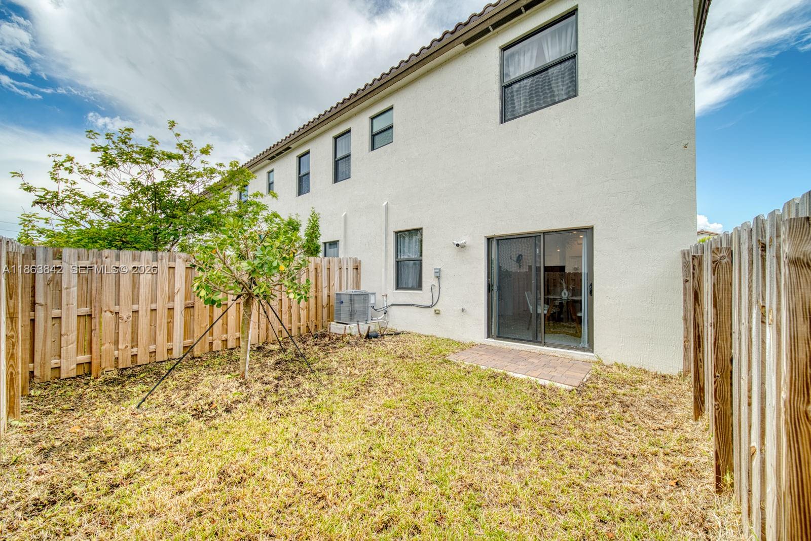 SILVER PALM RESIDENTIAL H - Residential