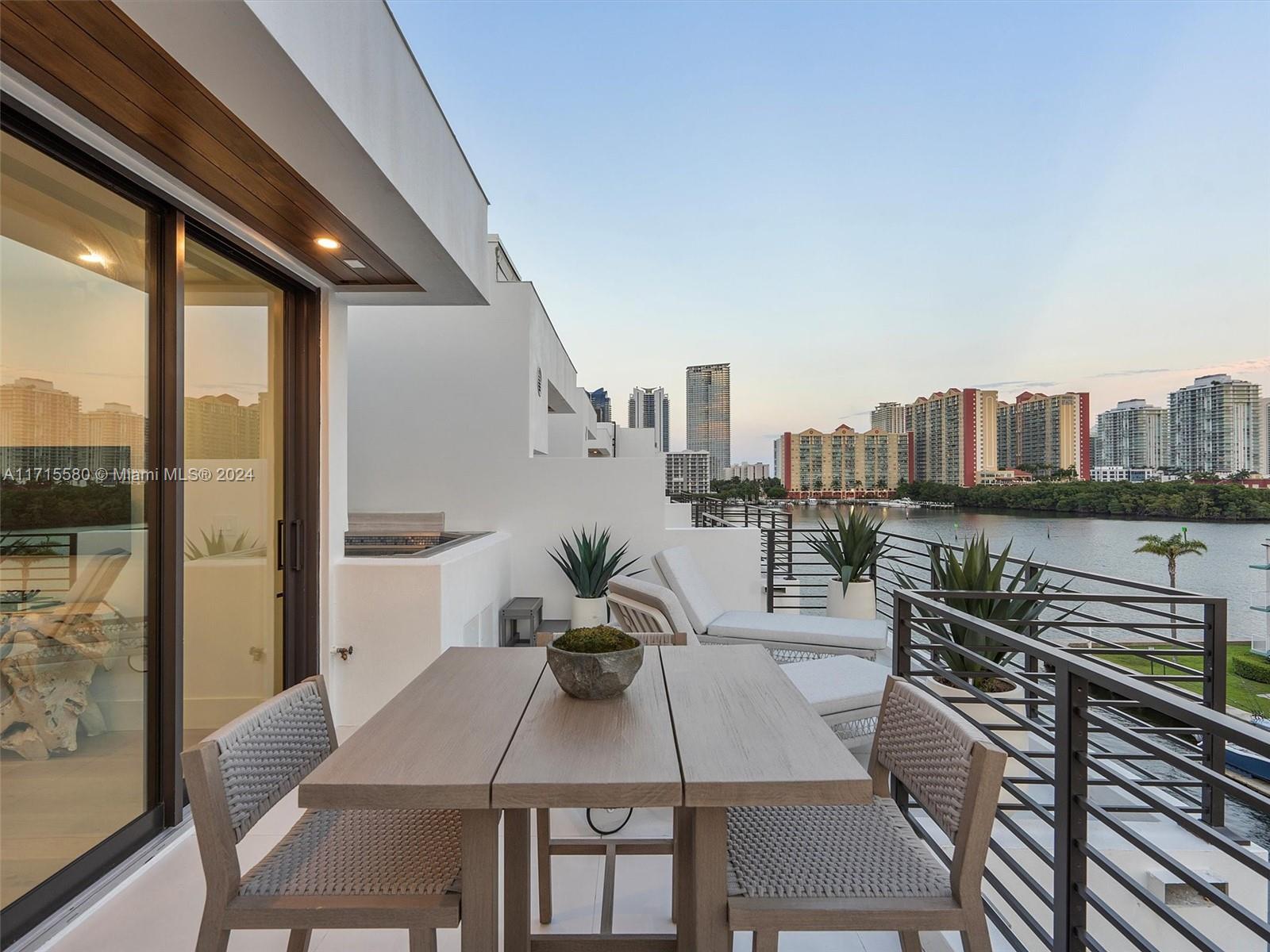 EASTERN SHORES - Residential