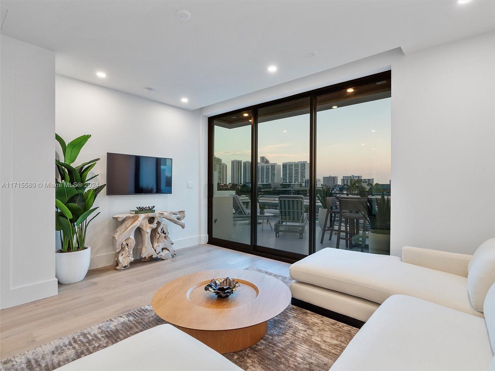 EASTERN SHORES - Residential