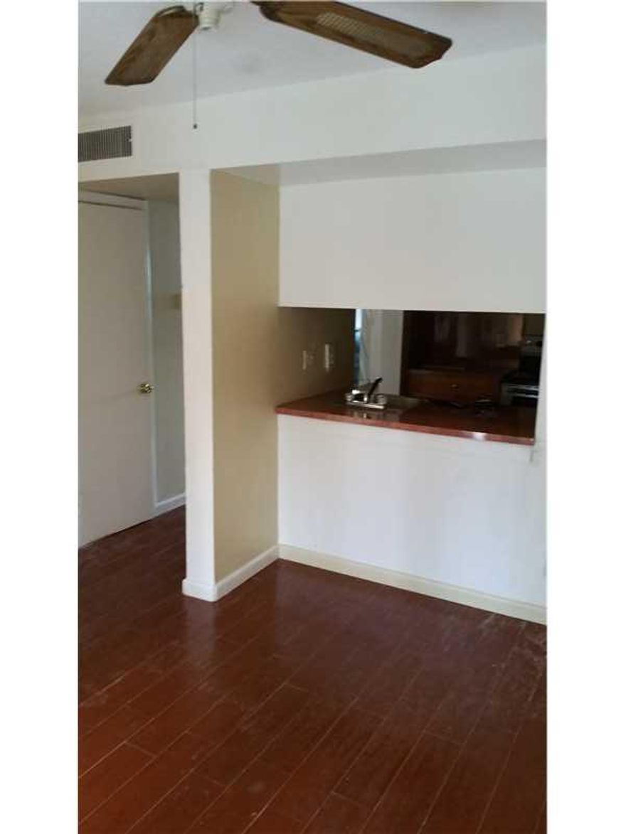 TOTALY REMODELED TOWNHOME, EVERYTING NEW