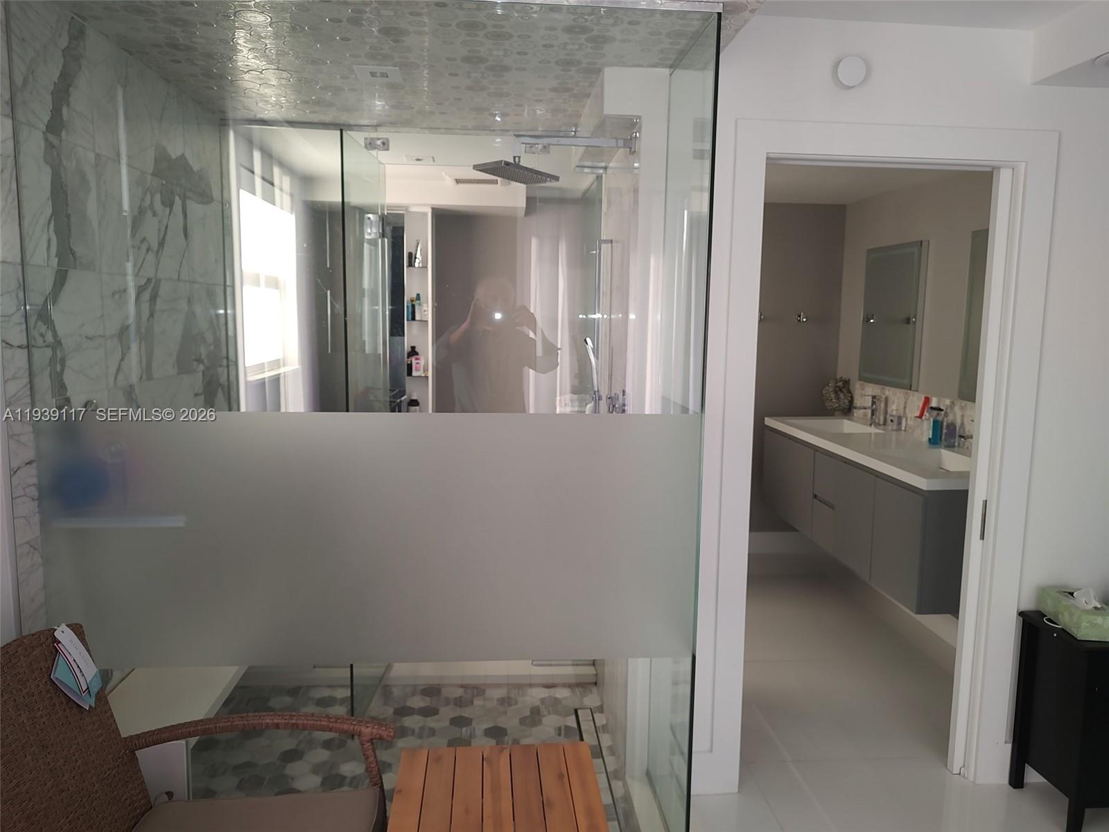 WINSTON TOWERS 700 CONDO - Residential