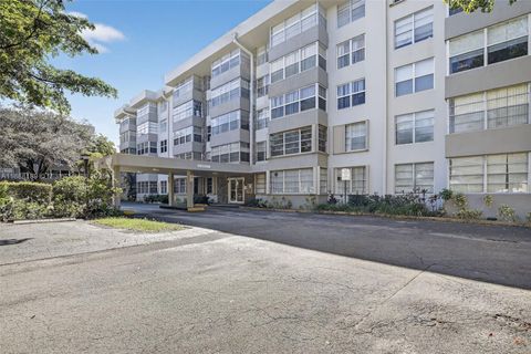 Photo of 6600 Cypress Rd #410, Plantation, FL 33317 (MLS # A11888189)
