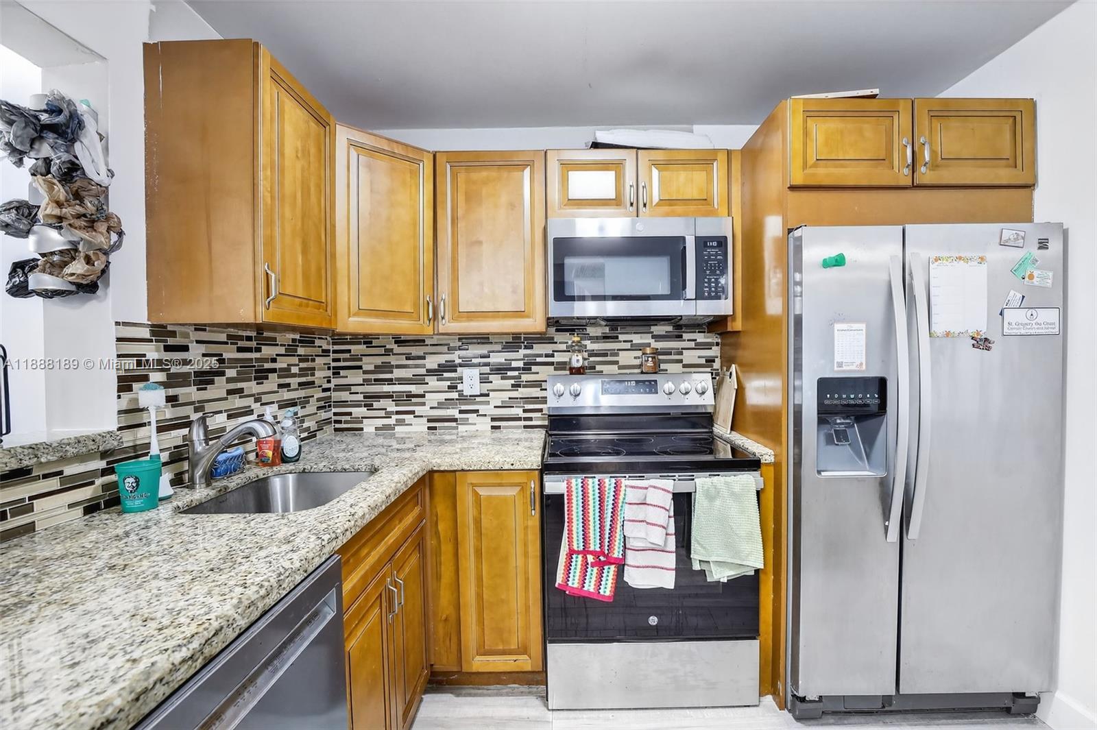 PLANTATION PLACE CONDO - Residential